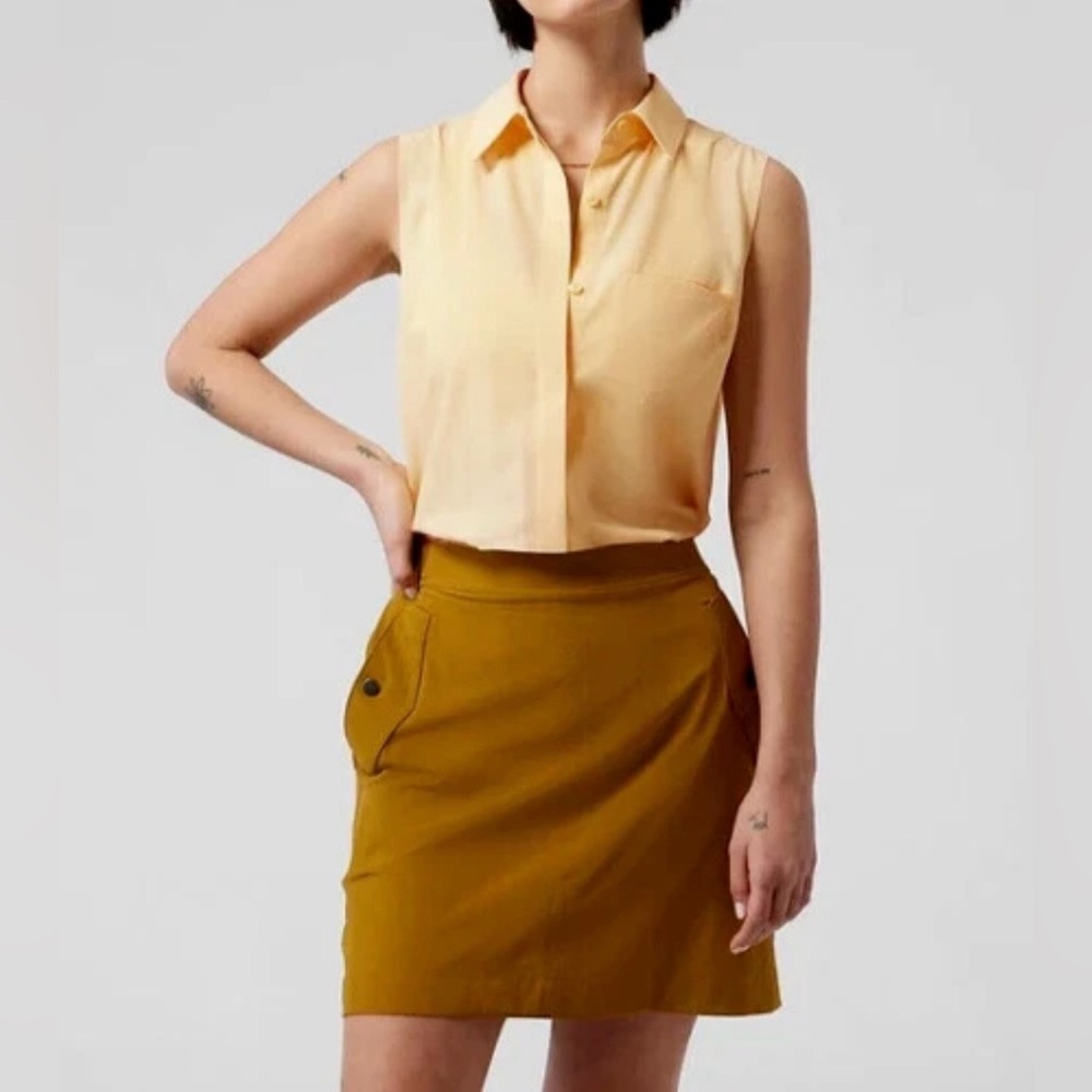 Athleta Urbanite II Tank Top Lunaria Yellow Sleeveless Button Down Blouse